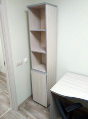 Узкий стеллаж для офиса